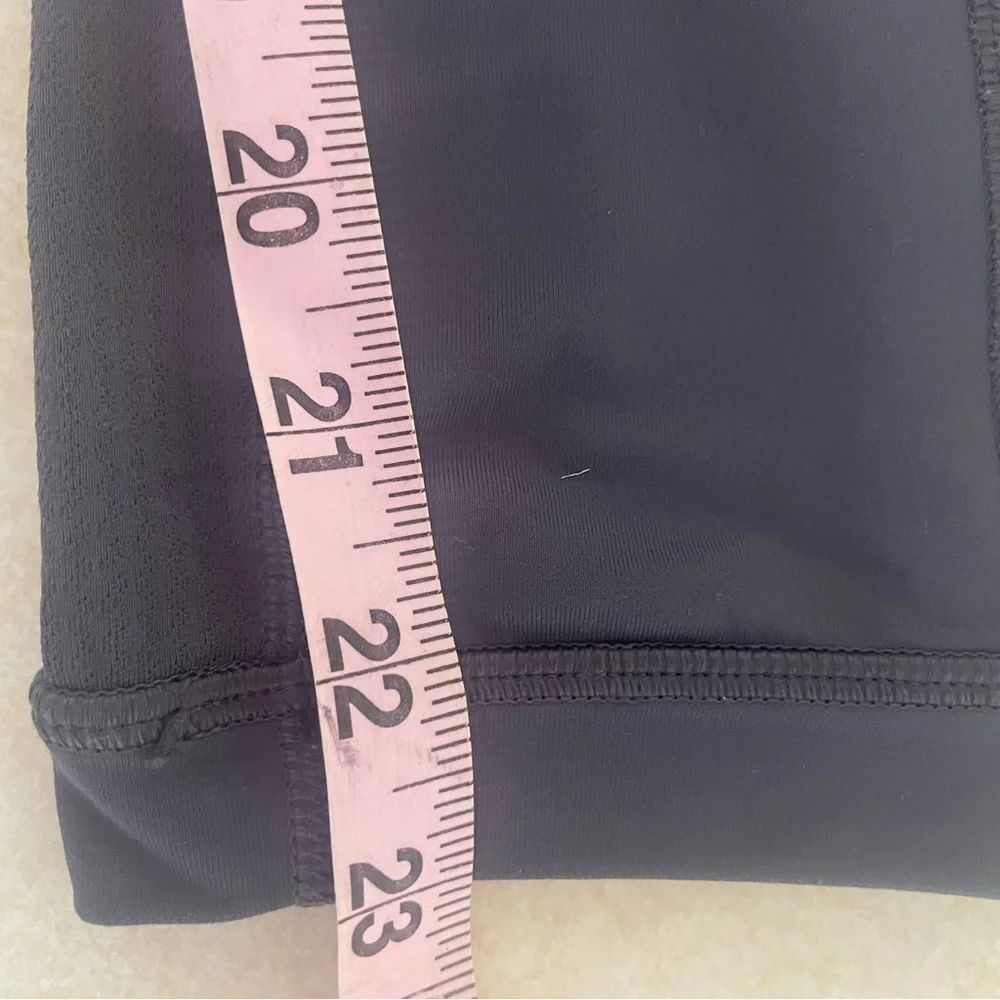 Lululemon Gray Purple Athletic Cropped Leggings - 27062